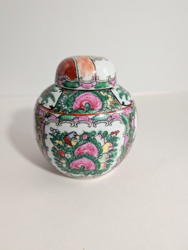 Famille rose medallion - rose,